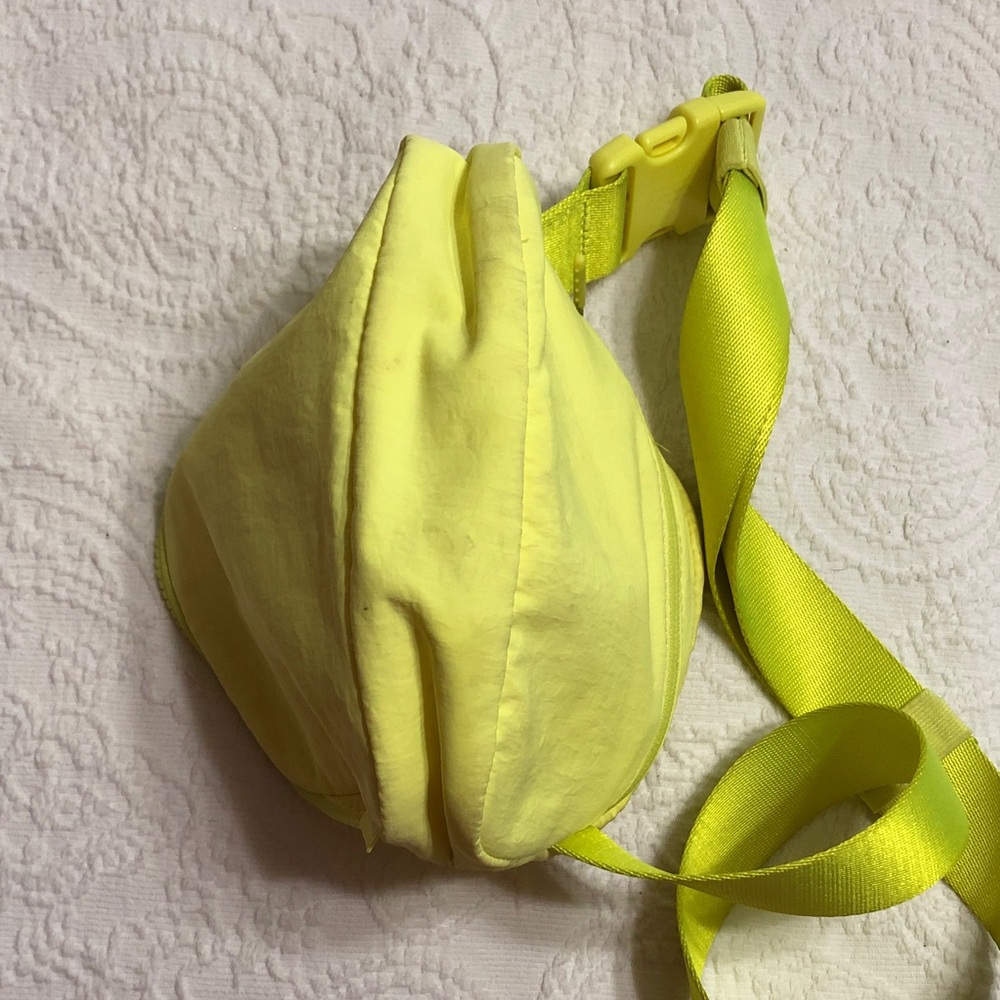 lululemon athletic bag neon yellow zip waist pouch (Fanny Pack) - Picture 7 of 12